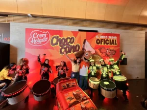 Drumbots Colombia - show de tambores robot LED para eventos, Voiz Producciones