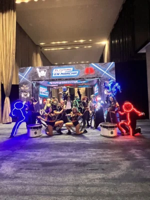 Show Stickman LED para eventos en Bogotá, Voiz Producciones