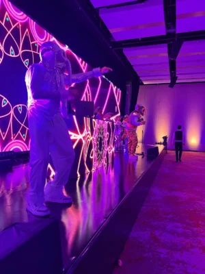 Show Carnaval de Barranquilla en Bogotá - comparsa folclórica Voiz Producciones