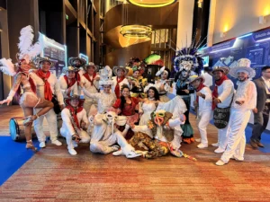 Show Carnaval de Barranquilla en Bogotá - comparsa folclórica Voiz Producciones