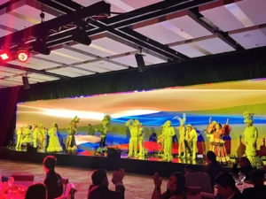 Show Carnaval de Barranquilla en Bogotá - comparsa folclórica Voiz Producciones
