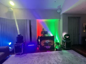 Alquiler de sonido, luces y DJ para eventos sociales en Bogotá, Voiz Producciones
