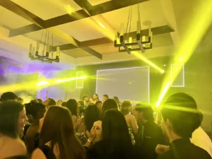 Alquiler de sonido, luces y DJ para eventos sociales en Bogotá, Voiz Producciones