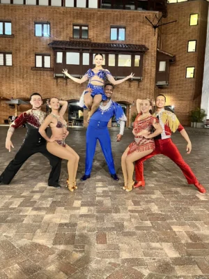 Parejas de salsa para eventos en Bogotá, Voiz Producciones