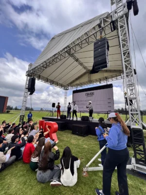 Alquiler de pantallas LED para eventos en Bogotá, Voiz Producciones