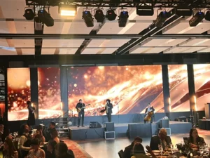 Alquiler de pantallas LED para eventos en Bogotá, Voiz Producciones