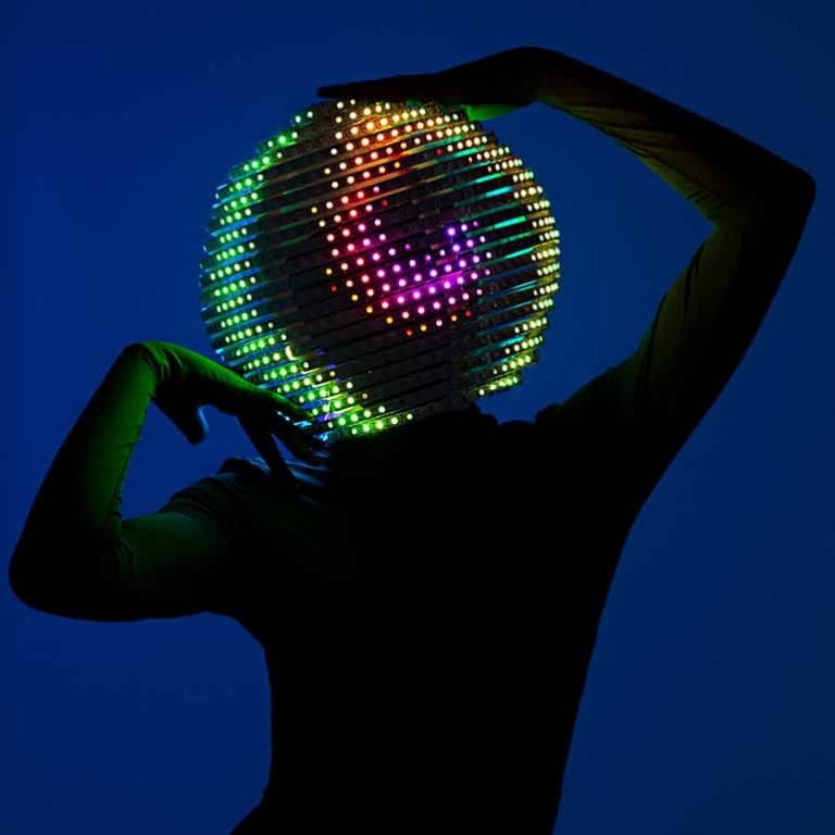 PERSONAJE PARA FIESTAS CABEZA LED HEAD — Voiz Producciones
