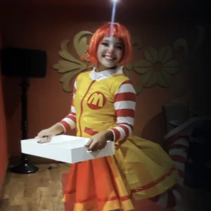 PERSONAJE MAC DONALD'S