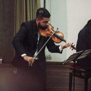Violinista para tus eventos en Medellín