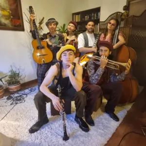Grupo de musica gipsy jazz