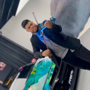 Violinista led para fiestas en bogotá