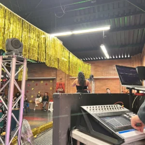 Montaje de sonido profesional para eventos en Bogotá - Voiz Producciones