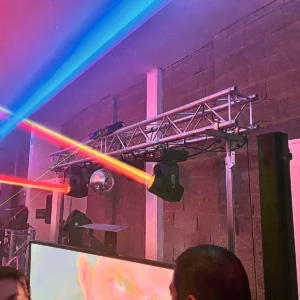 Montaje de sonido profesional para eventos en Bogotá - Voiz Producciones