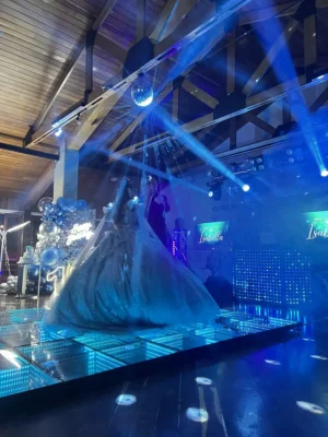 Combo Platinum de sonido, luces y pista LED para eventos en Bogotá, Voiz Producciones