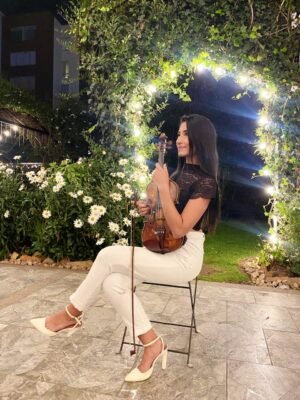 VIOLINISTA PROFESIONAL PARA TU EVENTO